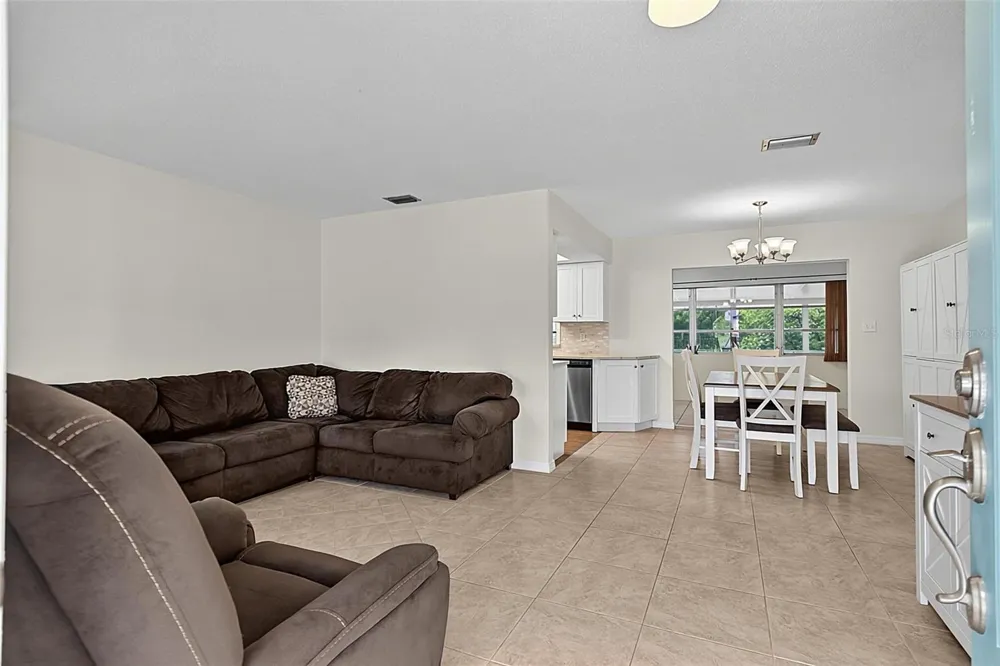 2448 S DAYTONA AVENUE Flagler Beach, FL 32136
