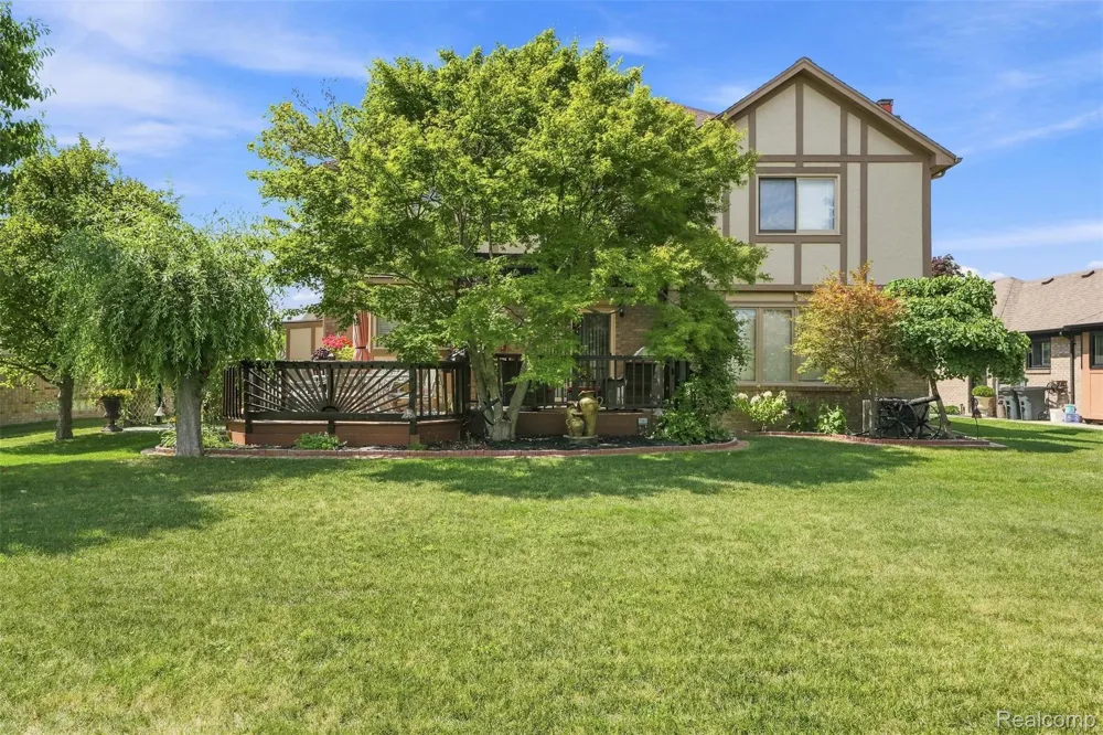 52844 Karon Drive Macomb Township, MI 48042
