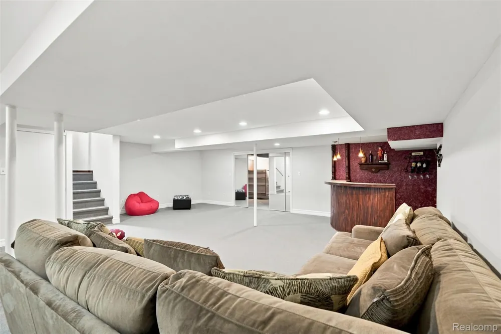 52844 Karon Drive Macomb Township, MI 48042