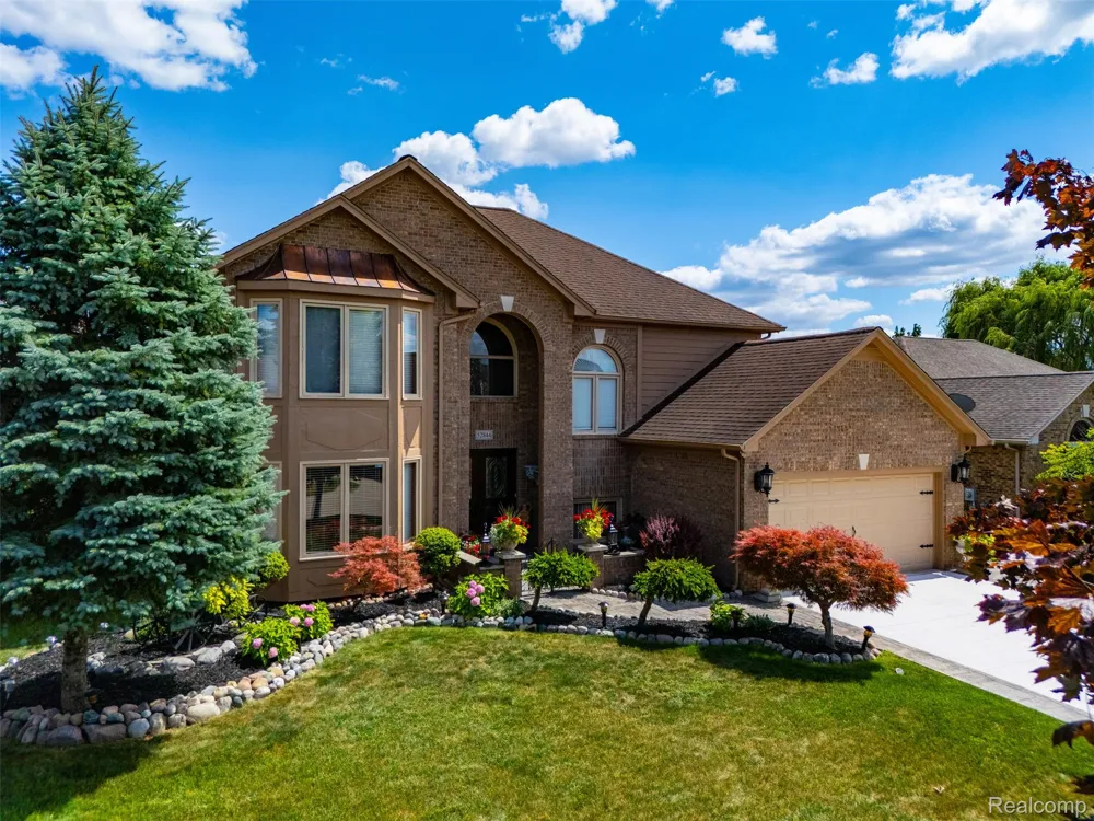 52844 Karon Drive Macomb Township, MI 48042