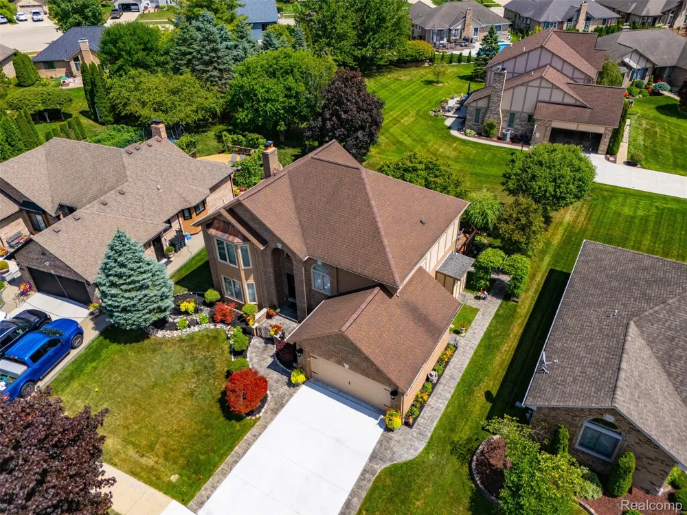 52844 Karon Drive Macomb Township, MI 48042