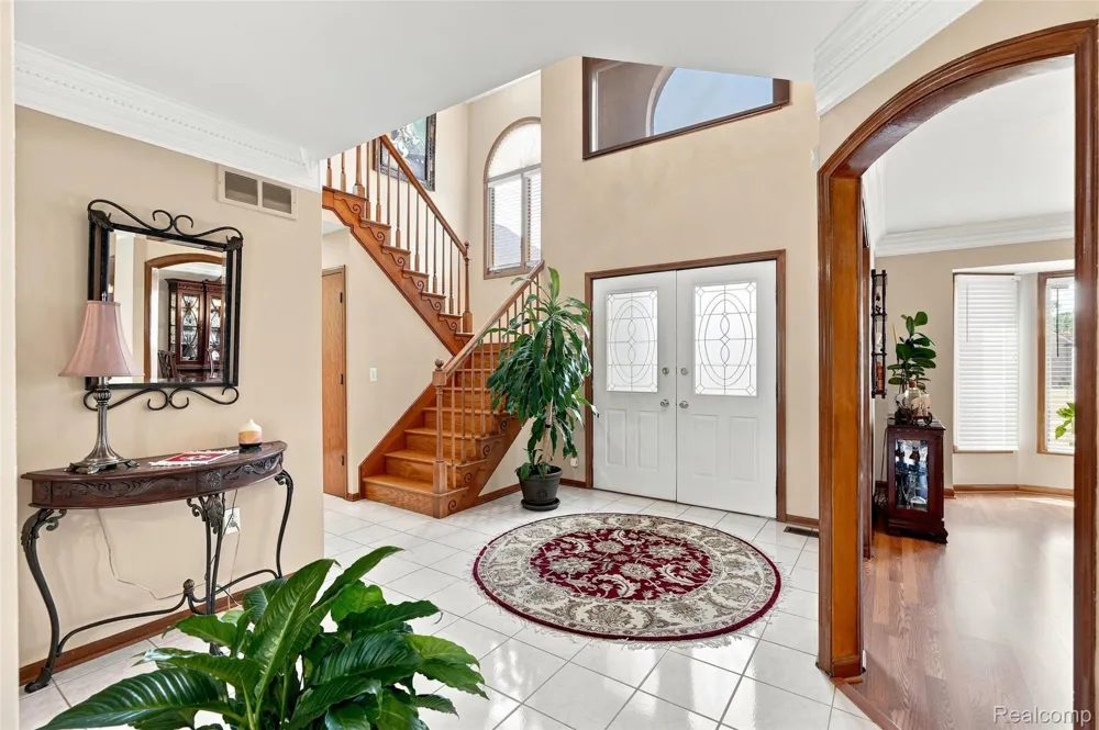 52844 Karon Drive Macomb Township, MI 48042