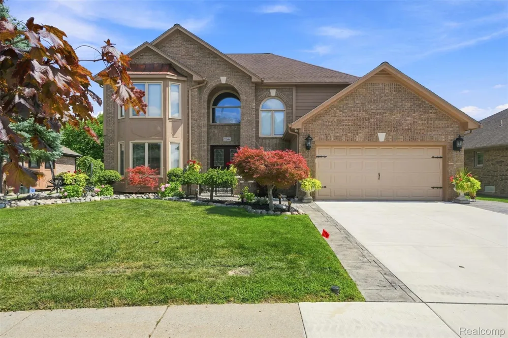 52844 Karon Drive Macomb Township, MI 48042