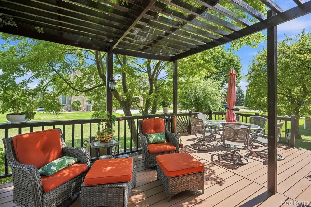 52844 Karon Drive Macomb Township, MI 48042
