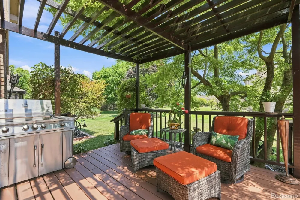 52844 Karon Drive Macomb Township, MI 48042
