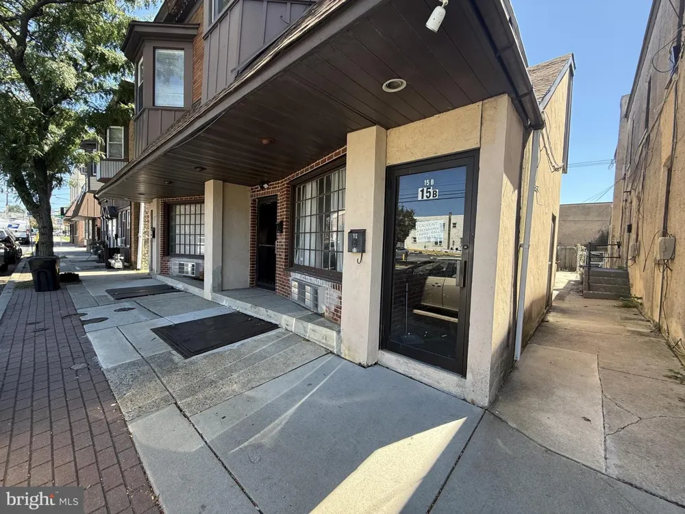15 W 10TH STREET #B Marcus Hook, PA 19061
