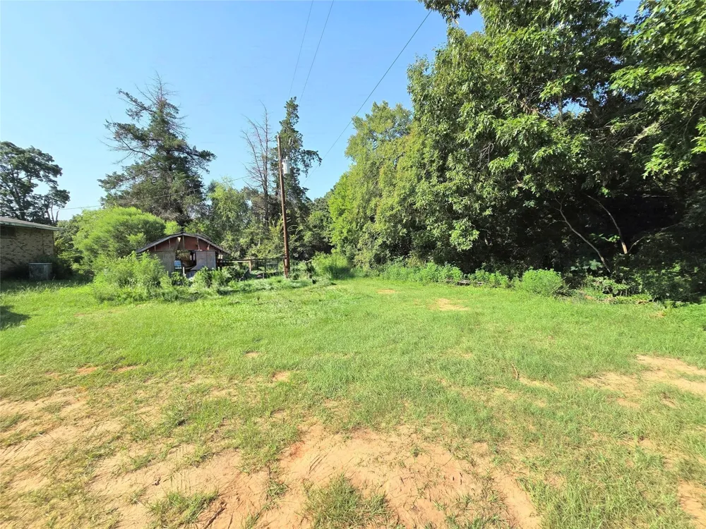570 An County Road 2419 Montalba, TX 75853