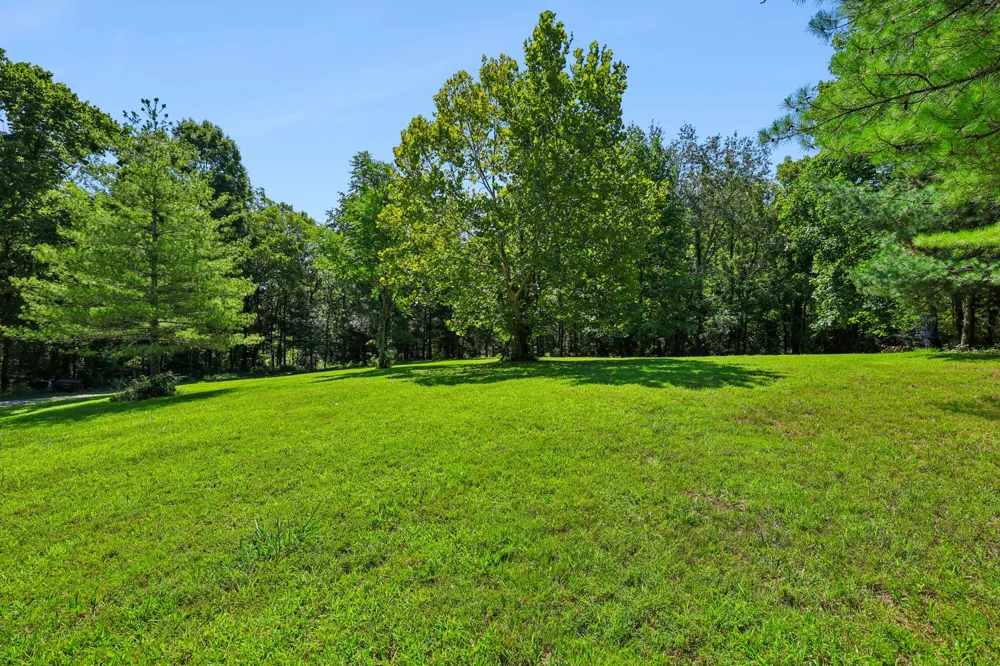 2351 Linwood Rd Watertown, TN 37184