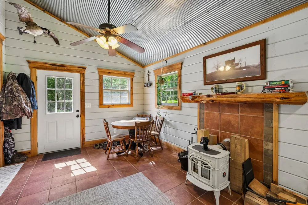 2351 Linwood Rd Watertown, TN 37184