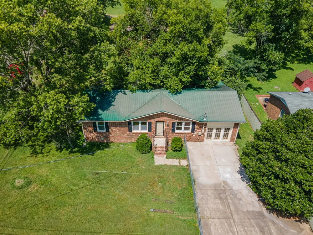 548 Spring St Lewisburg, TN 37091