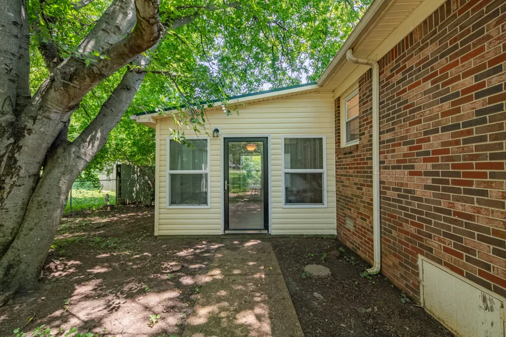 548 Spring St Lewisburg, TN 37091