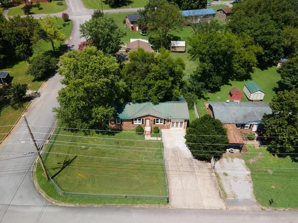 548 Spring St Lewisburg, TN 37091