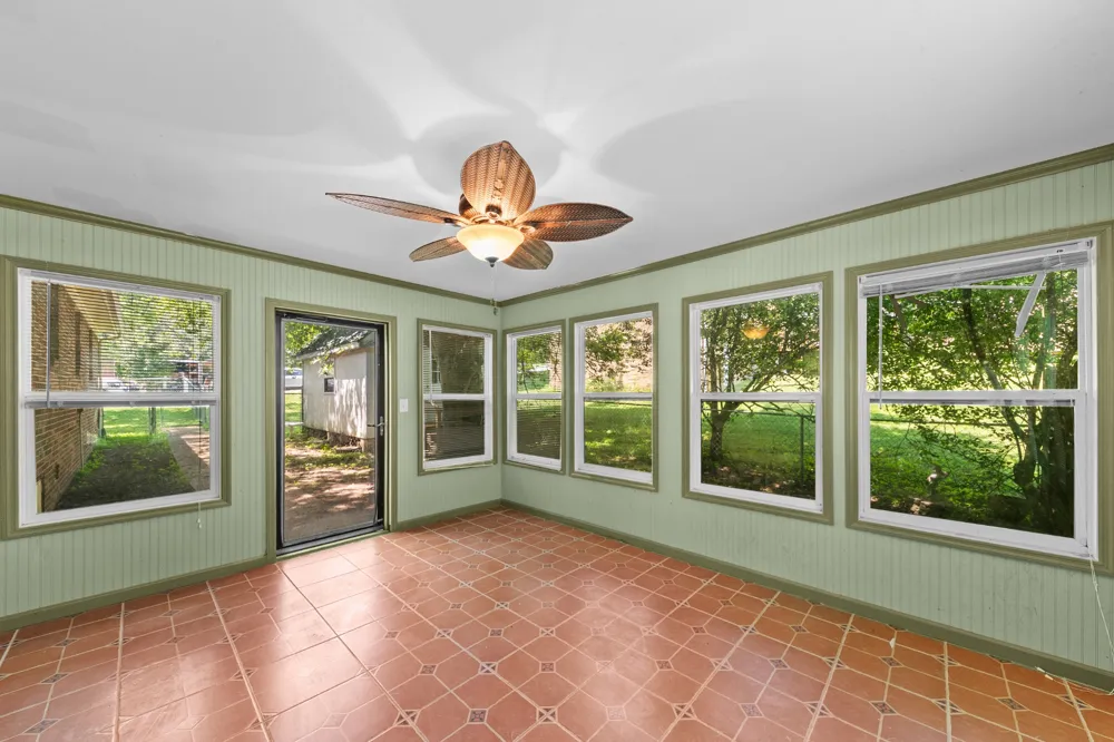 548 Spring St Lewisburg, TN 37091