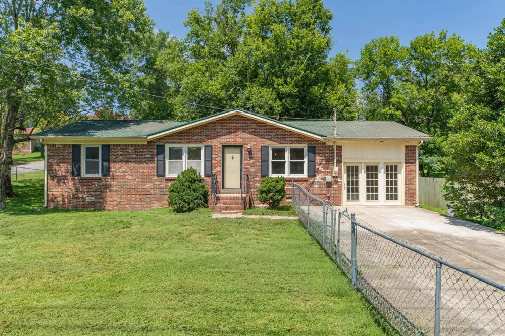 548 Spring St Lewisburg, TN 37091