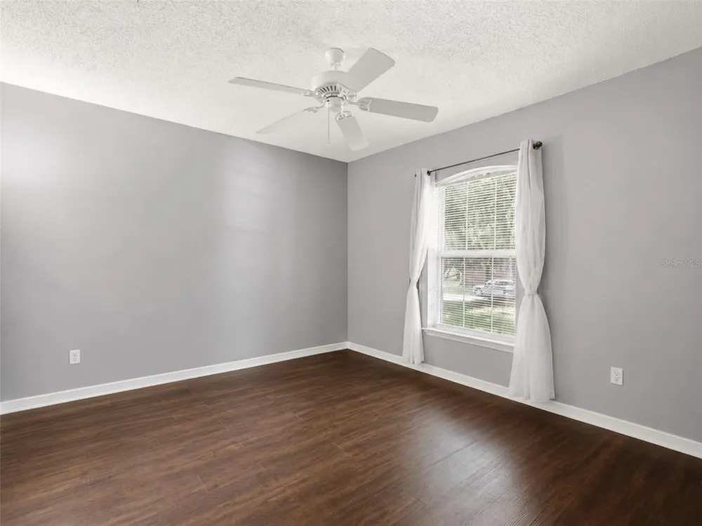 1313 OAK VALLEY BOULEVARD Minneola, FL 34715