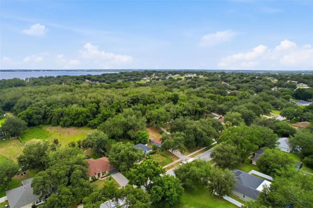 1313 OAK VALLEY BOULEVARD Minneola, FL 34715