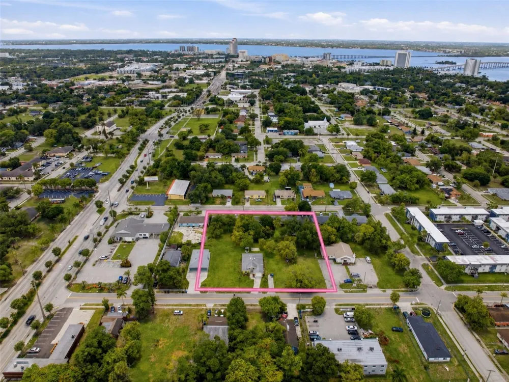 1938 LILLIE STREET Fort Myers, FL 33916
