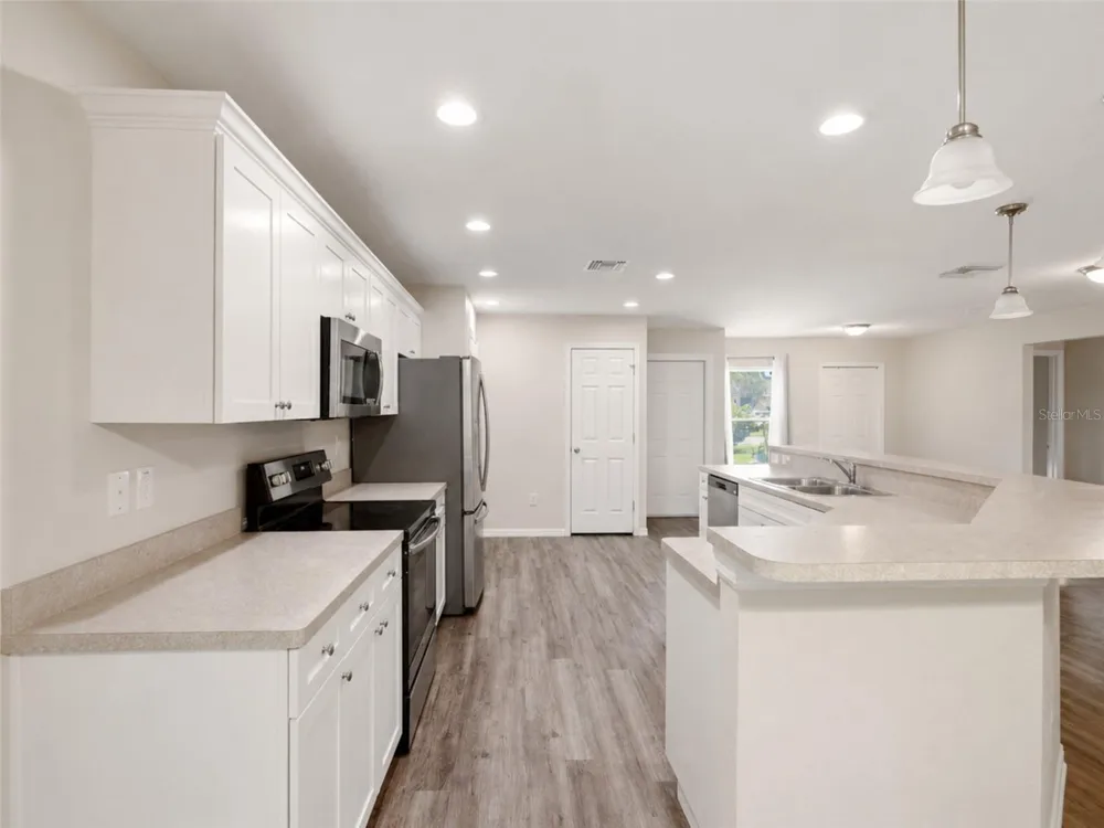 1938 LILLIE STREET Fort Myers, FL 33916