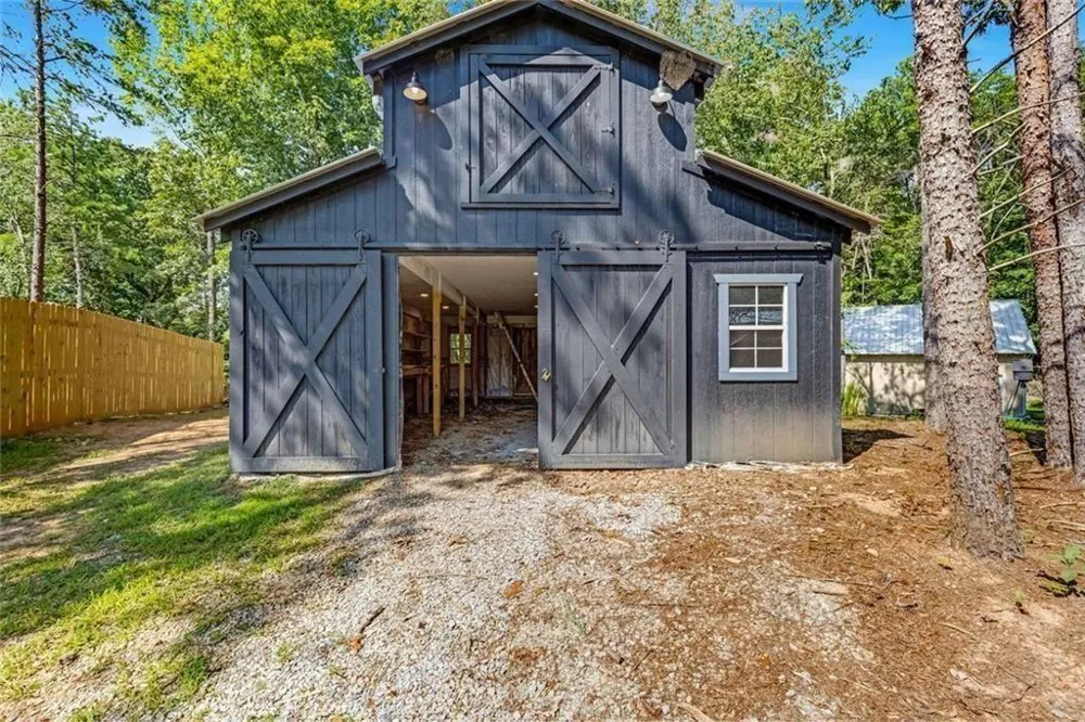 5466 Whitehall Road Lula, GA 30554