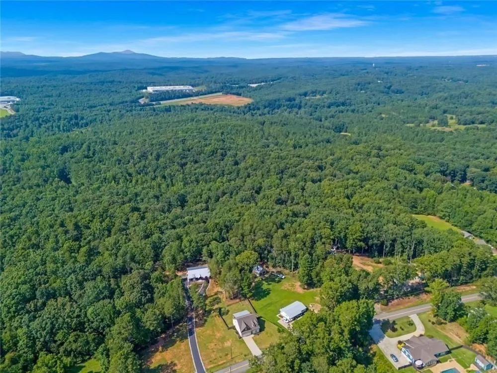 5466 Whitehall Road Lula, GA 30554