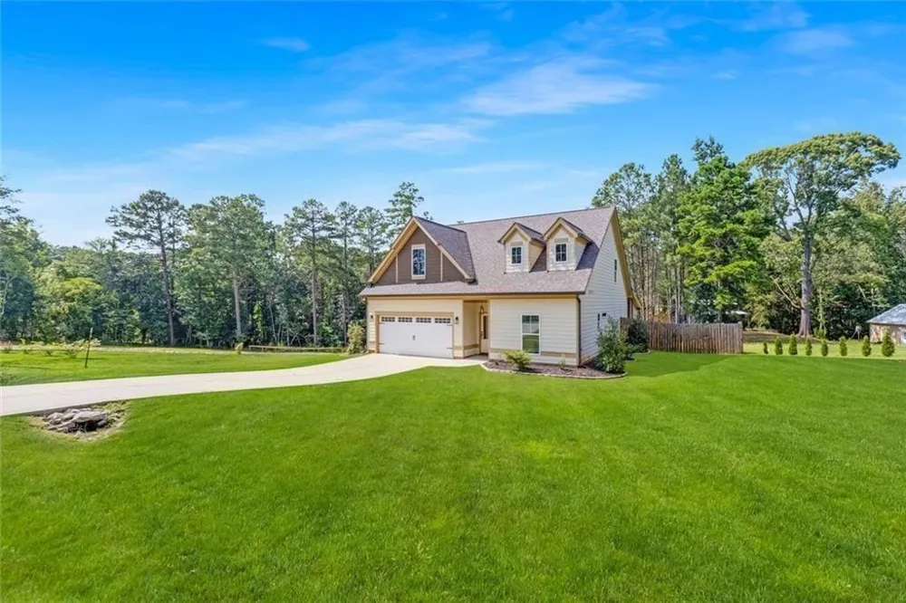 5466 Whitehall Road Lula, GA 30554