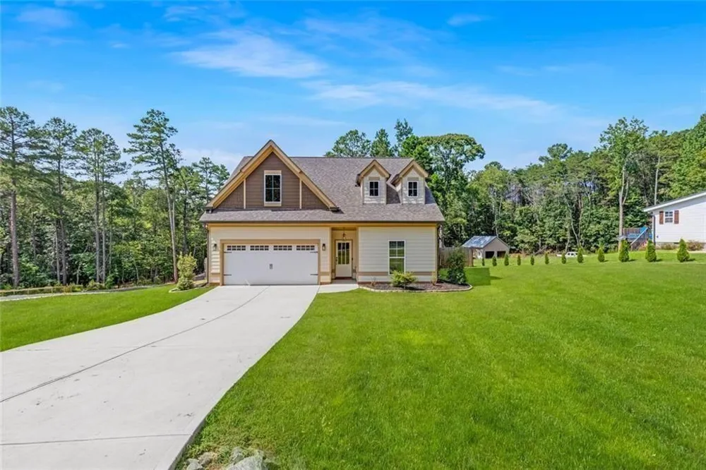 5466 Whitehall Road Lula, GA 30554