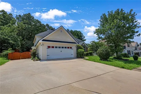 30 EMERSON TRAIL