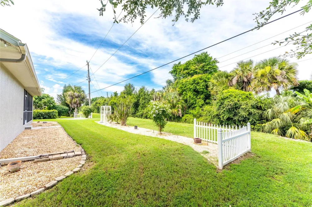 7011 N PLUM TREE Punta Gorda, FL 33955