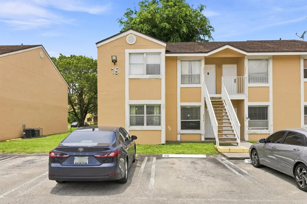 2232 SW 81st Avenue Miramar, FL 33025