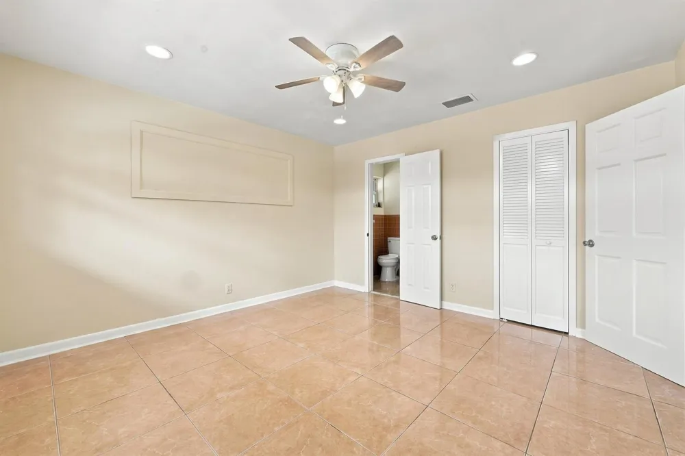 1100 7TH STREET Lake Park, FL 33403