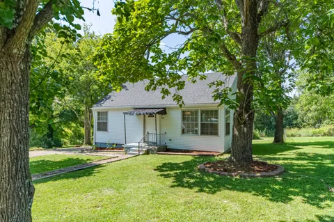 322 W Berkley Cir
