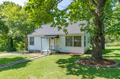 322 W Berkley Cir