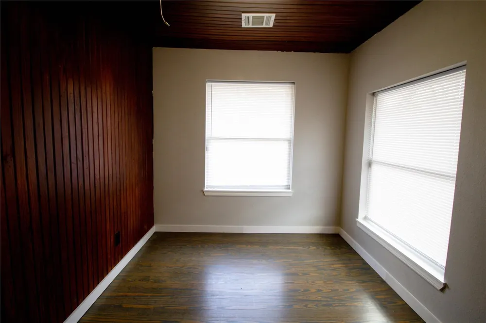 231 Betral Street Houston, TX 77022