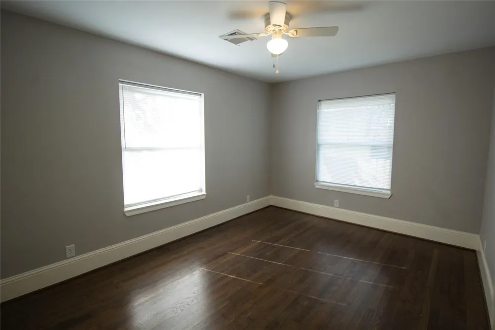 231 Betral Street Houston, TX 77022