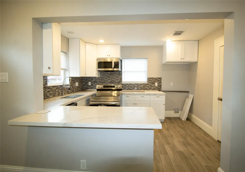 231 Betral Street Houston, TX 77022