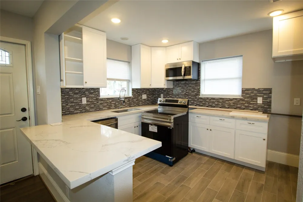 231 Betral Street Houston, TX 77022