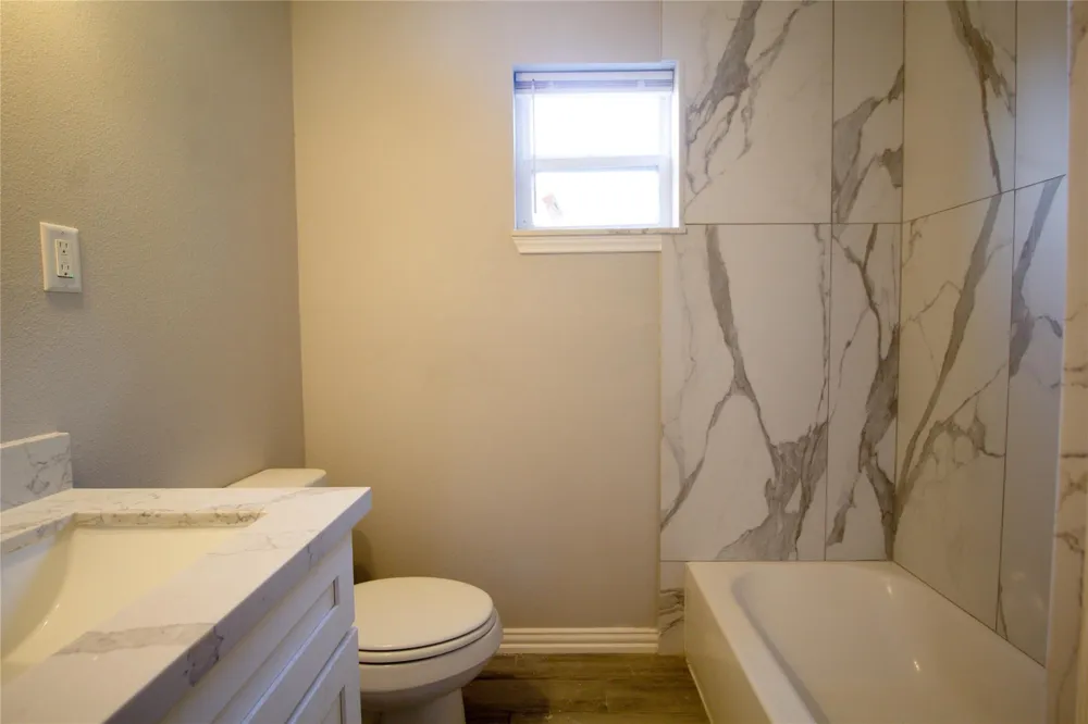 231 Betral Street Houston, TX 77022