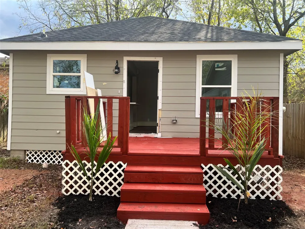 231 Betral Street Houston, TX 77022