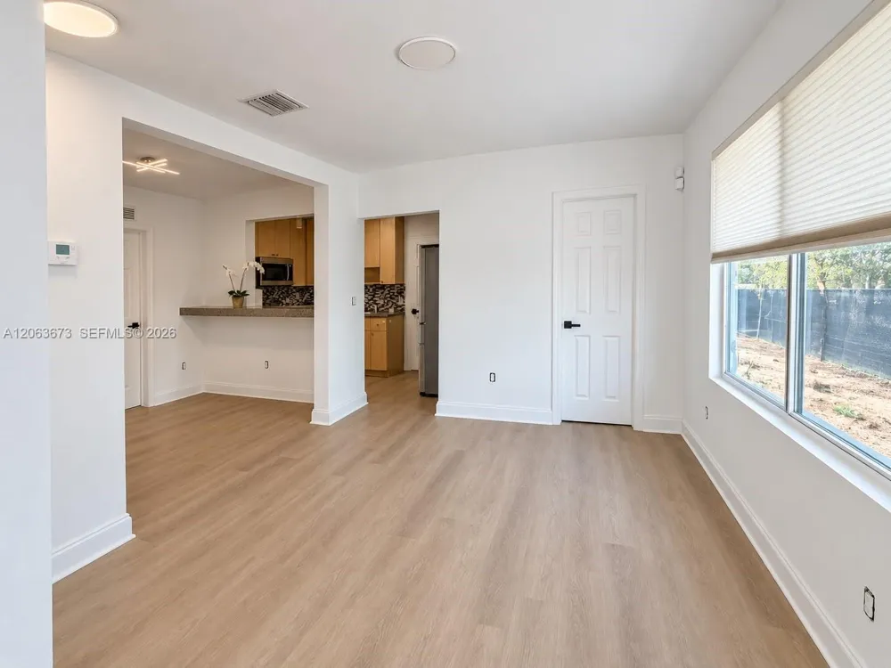 135 NW 68th St Miami, FL 33150