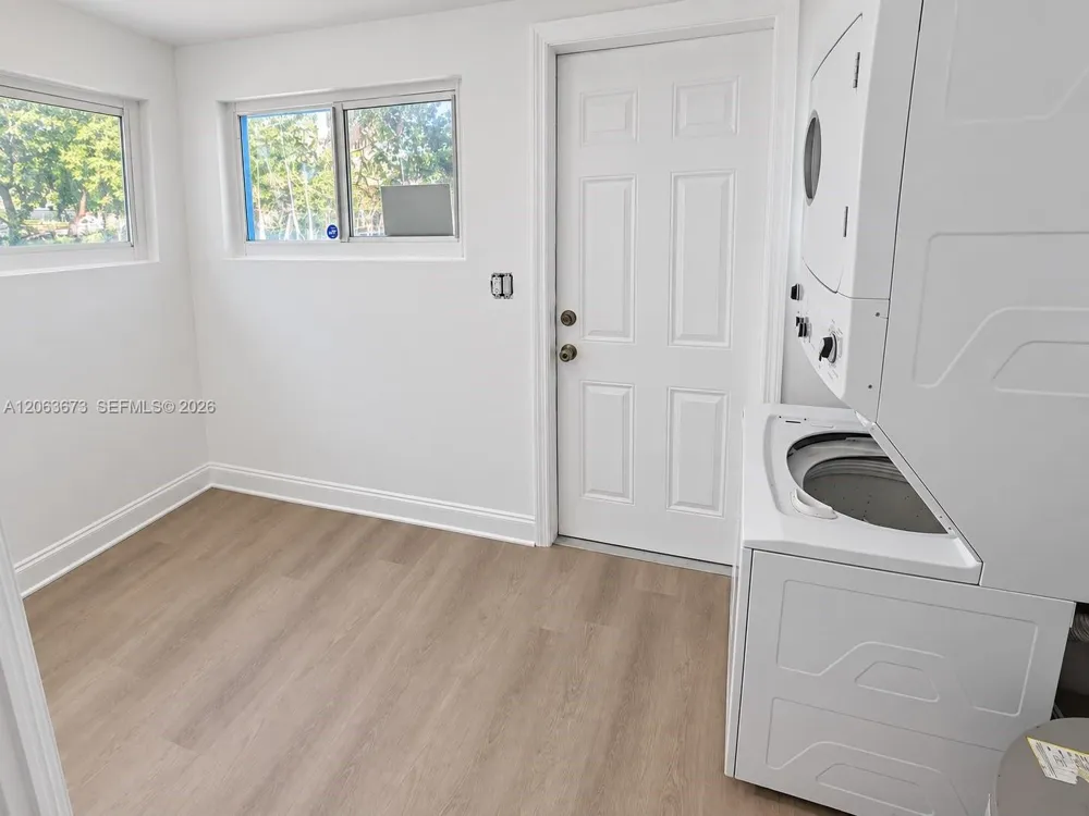 135 NW 68th St Miami, FL 33150