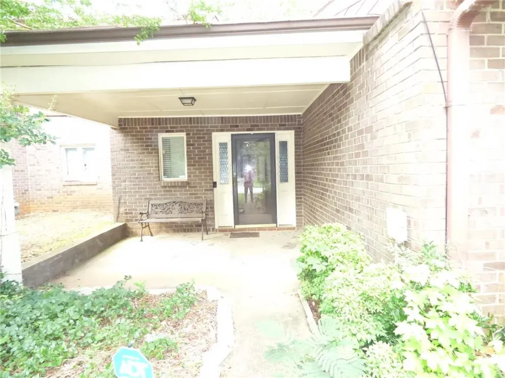 1572 Circlestone Drive Stone Mountain, GA 30088
