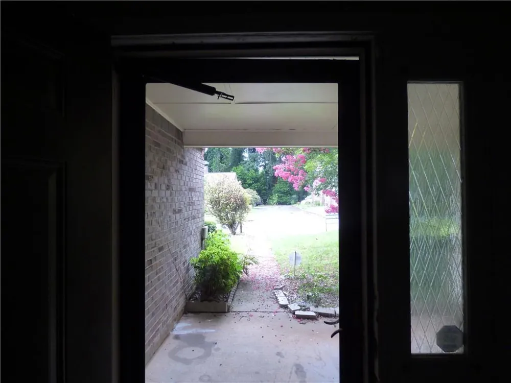 1572 Circlestone Drive Stone Mountain, GA 30088