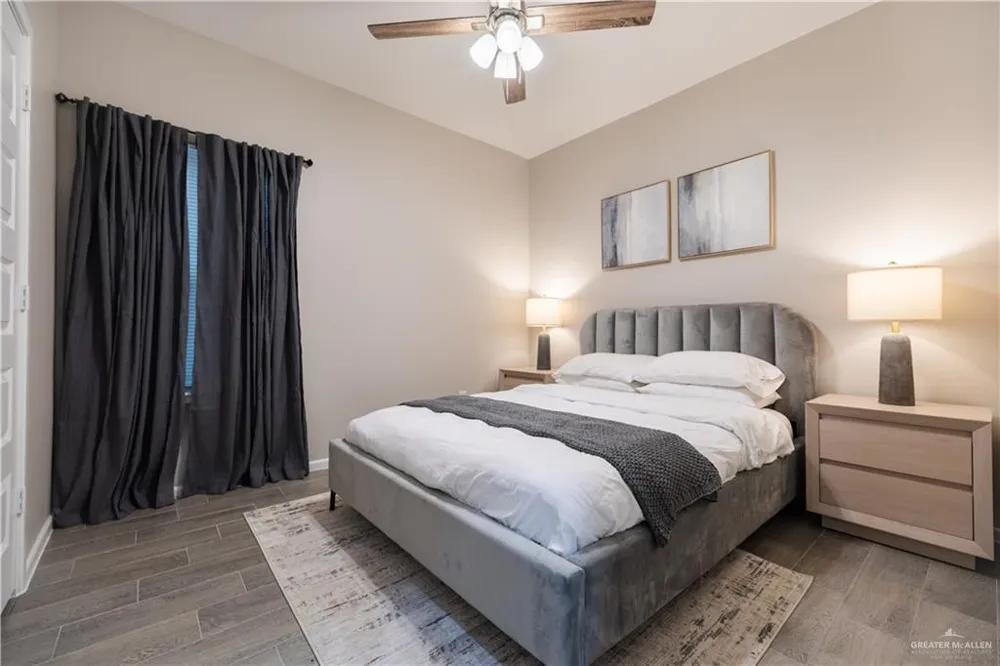 2609 E Hayes Avenue Alton, TX 78573