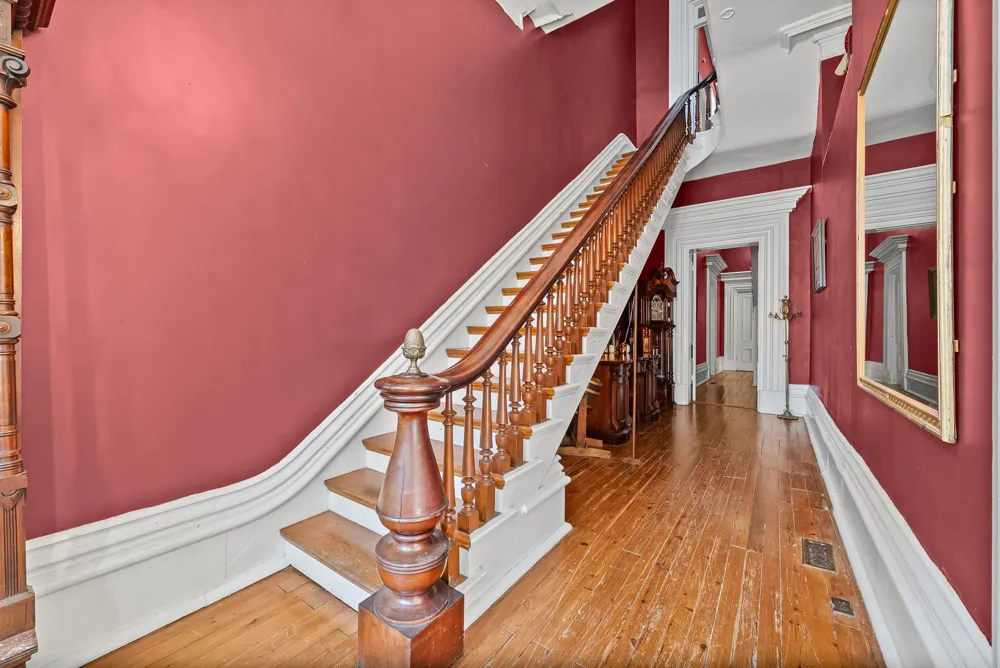 296 S Main St Russellville, KY 42276