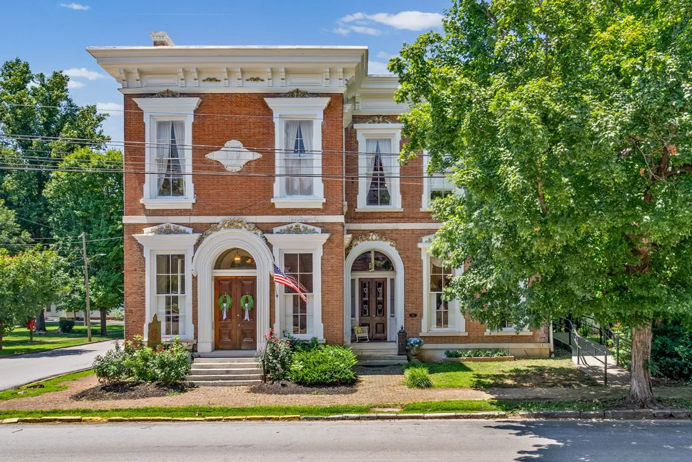 296 S Main St Russellville, KY 42276