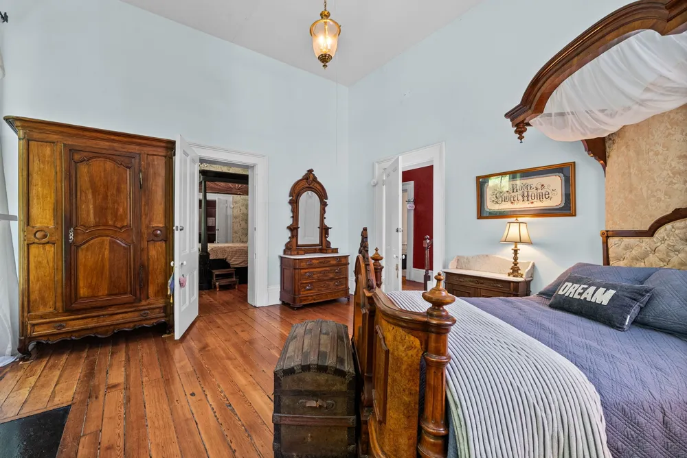 296 S Main St Russellville, KY 42276