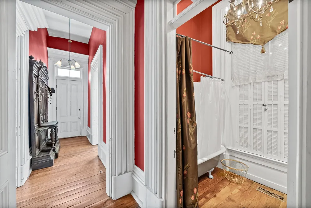 296 S Main St Russellville, KY 42276