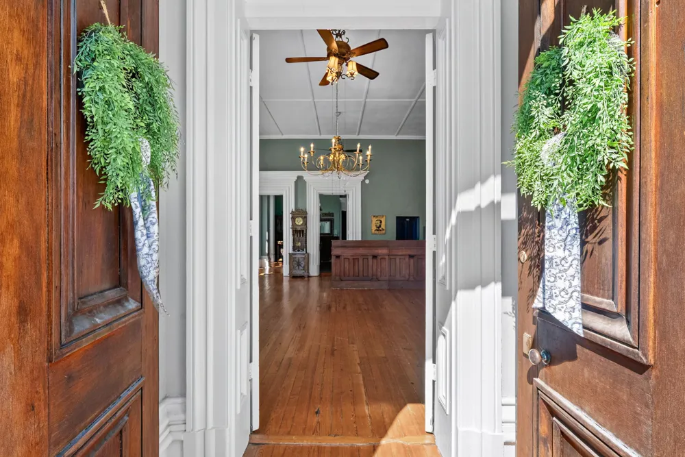 296 S Main St Russellville, KY 42276