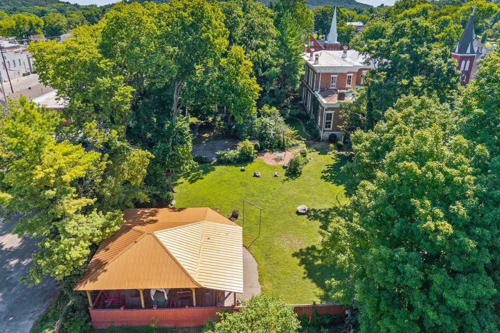 296 S Main St Russellville, KY 42276