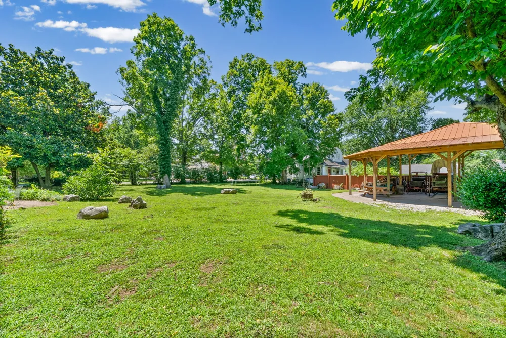 296 S Main St Russellville, KY 42276